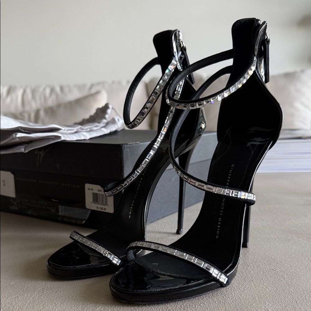 Giuseppe Zanotti Calliope Embellished Sandals